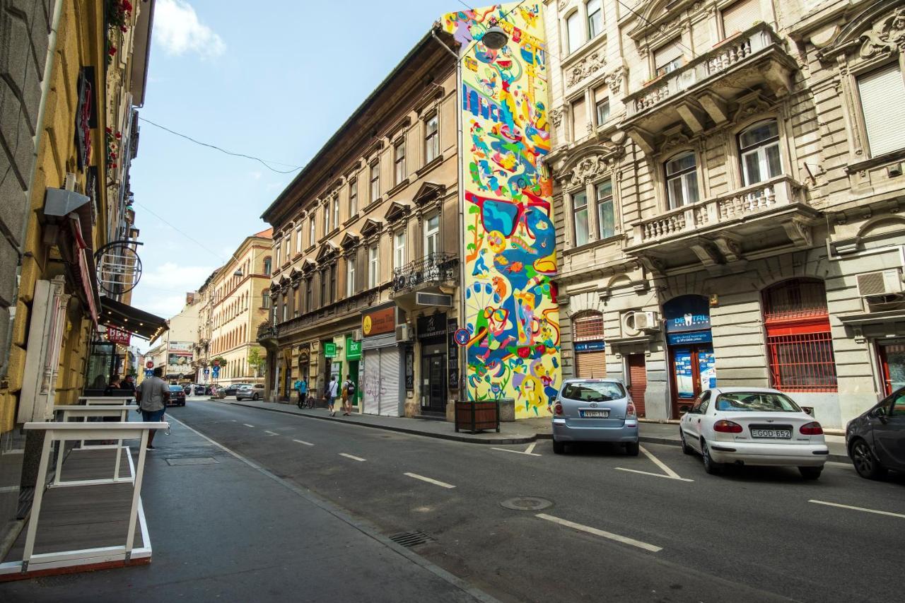 Ferienwohnung Very Central 1-Br Apt With Patio Budapest Exterior foto
