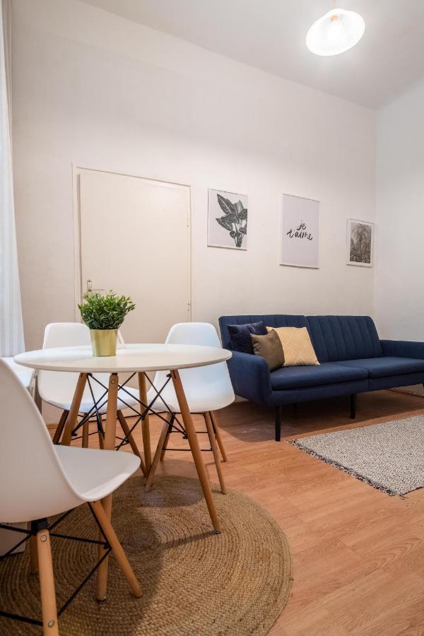 Ferienwohnung Very Central 1-Br Apt With Patio Budapest Exterior foto