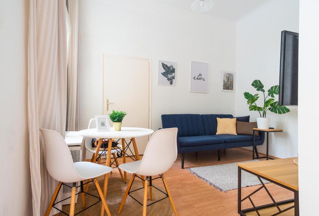 Ferienwohnung Very Central 1-Br Apt With Patio Budapest Exterior foto